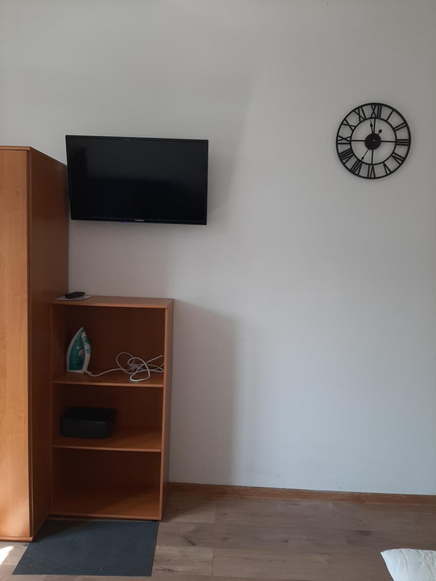 Apartamenty Marco 3-Bis- Przy Dworcu-Stare Miasto-Super Wi Fi 크라쿠프 외부 사진