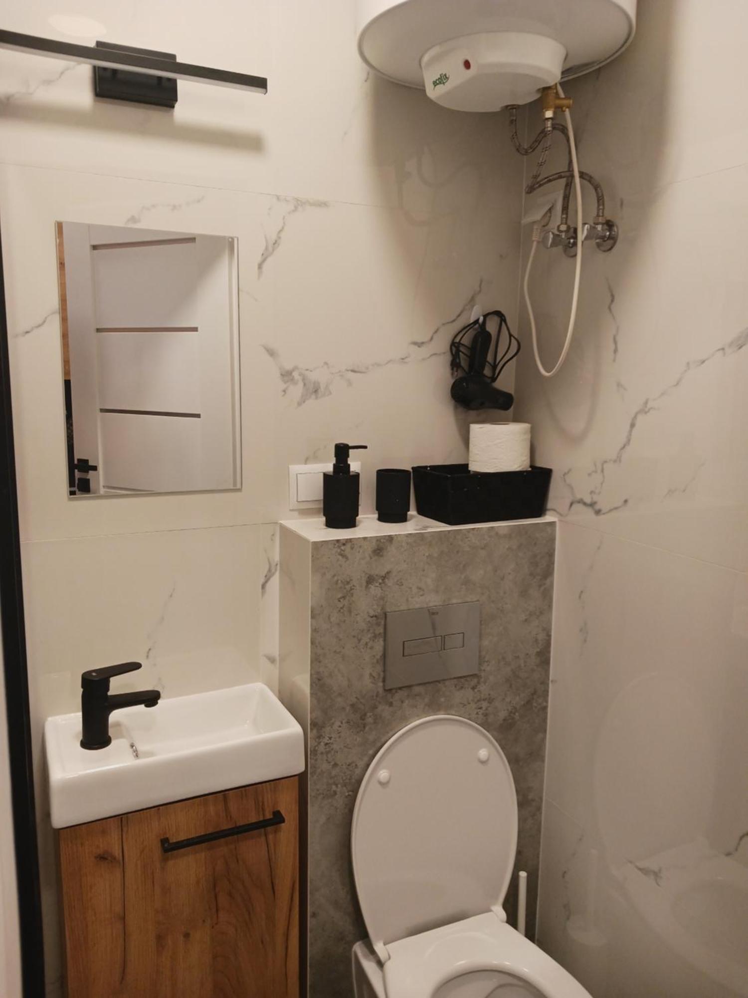 Apartamenty Marco 3-Bis- Przy Dworcu-Stare Miasto-Super Wi Fi 크라쿠프 외부 사진